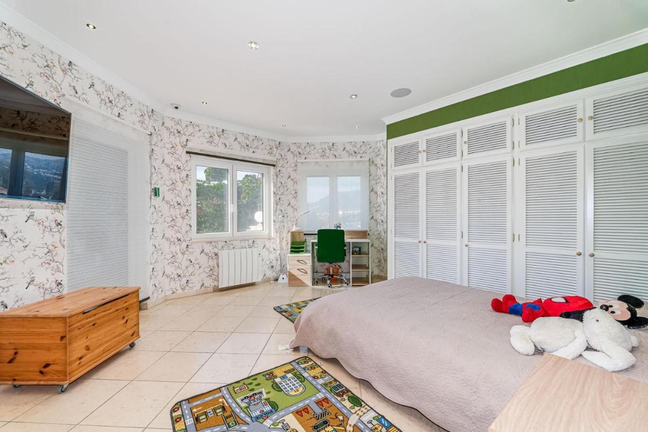 Villa Svim, Walking Distance To The Beach! Marbella Kültér fotó