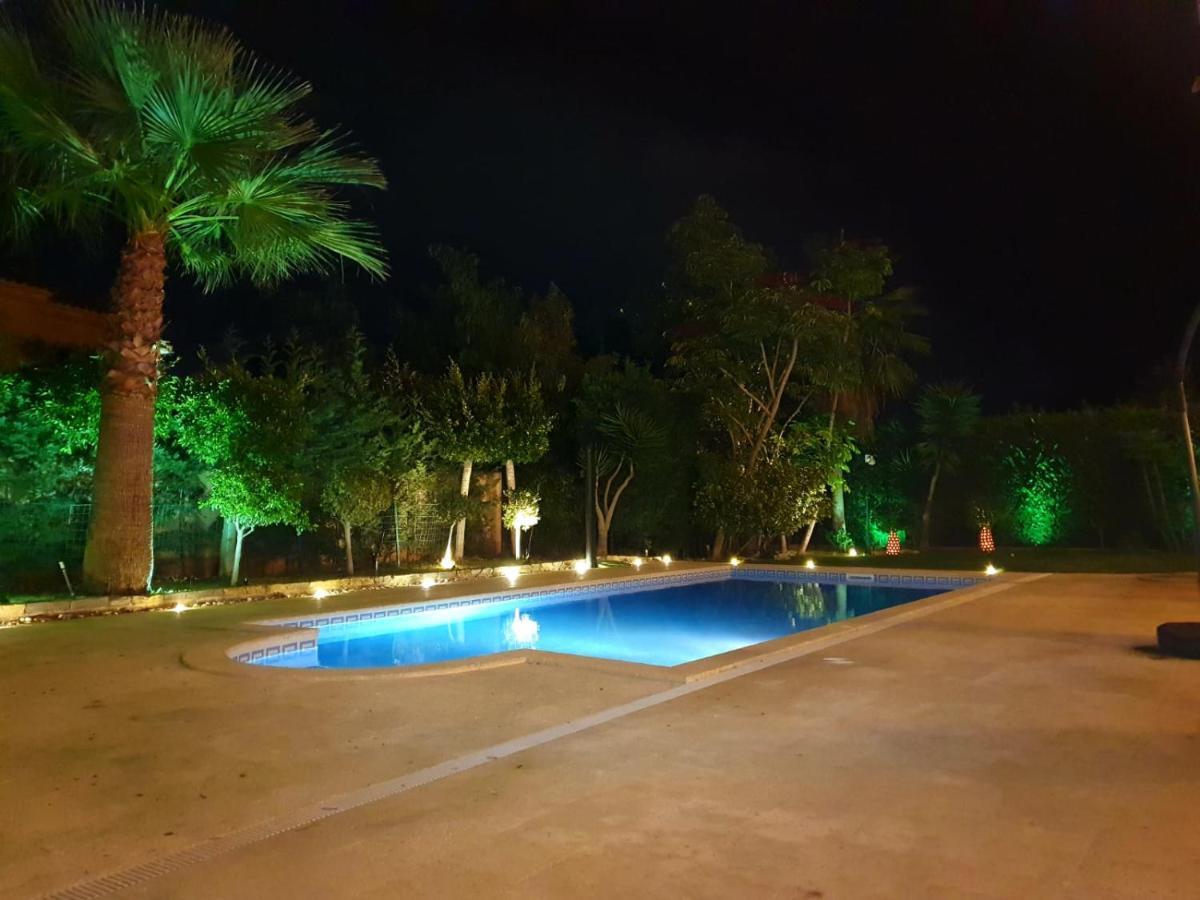Villa Svim, Walking Distance To The Beach! Marbella Kültér fotó