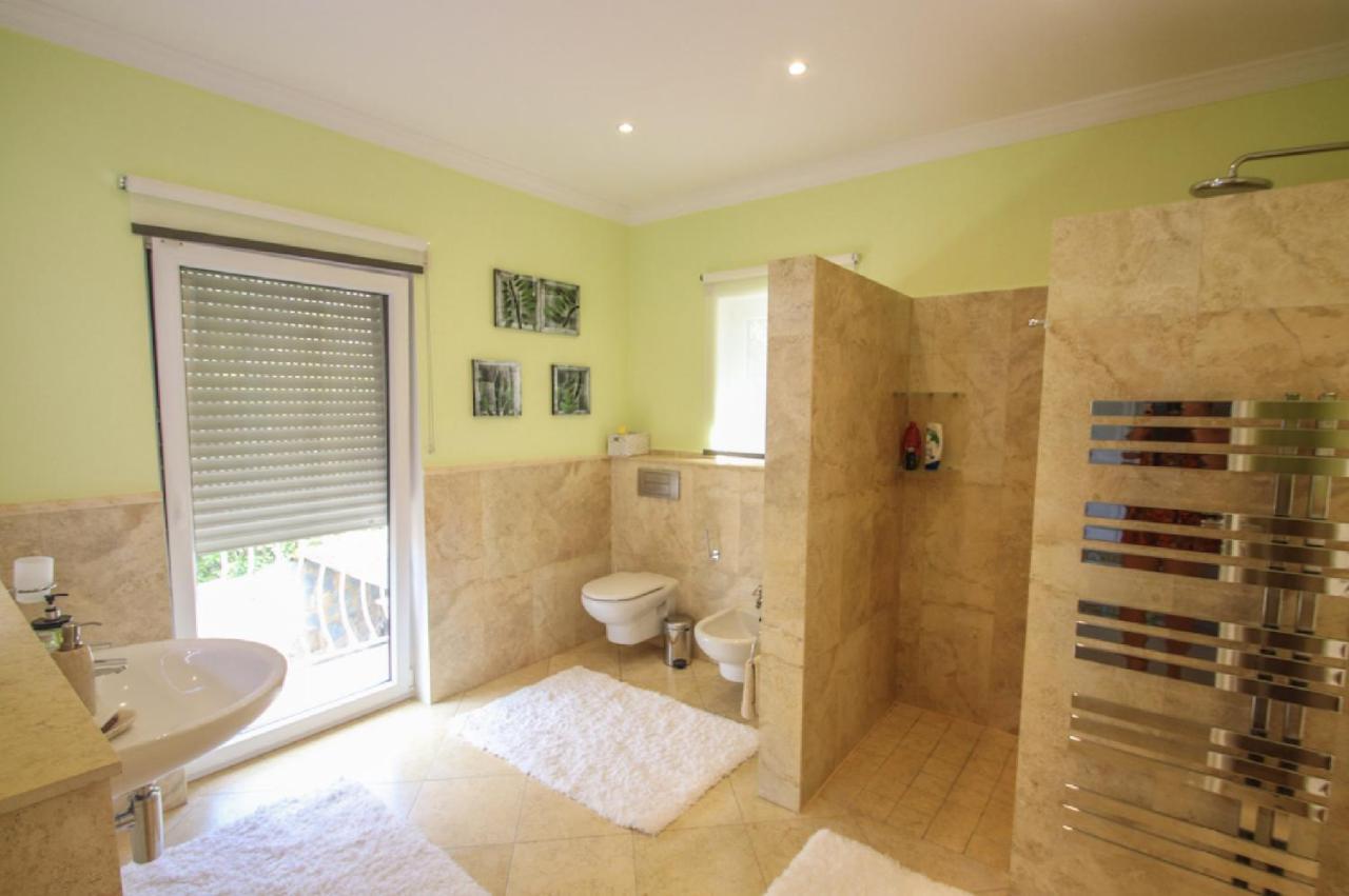 Villa Svim, Walking Distance To The Beach! Marbella Kültér fotó